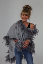 Load image into Gallery viewer, Oooh La La Feathers